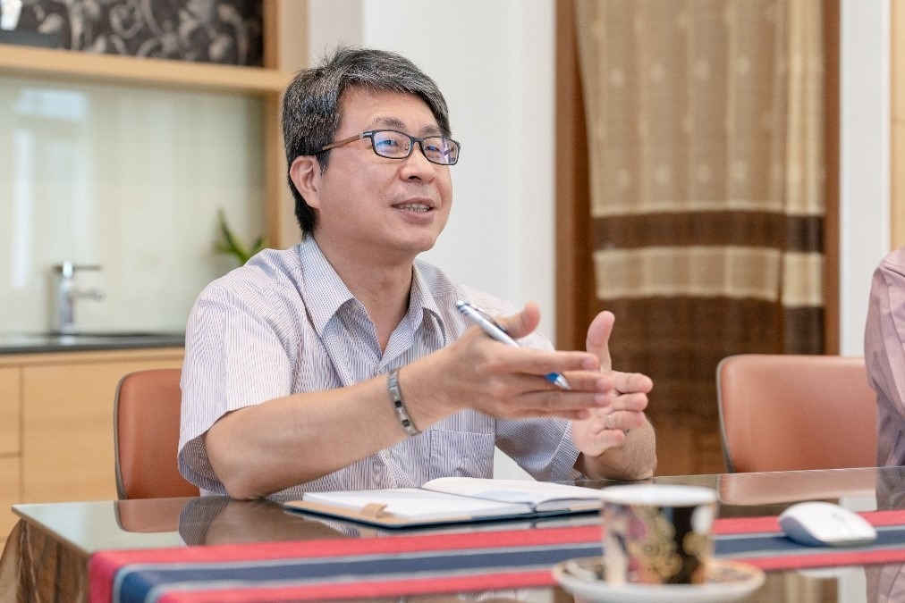 丁丁藥局成功案例_人事部門林經理訪談照_01 丁丁藥局成功案例_人事部門林經理訪談照_01